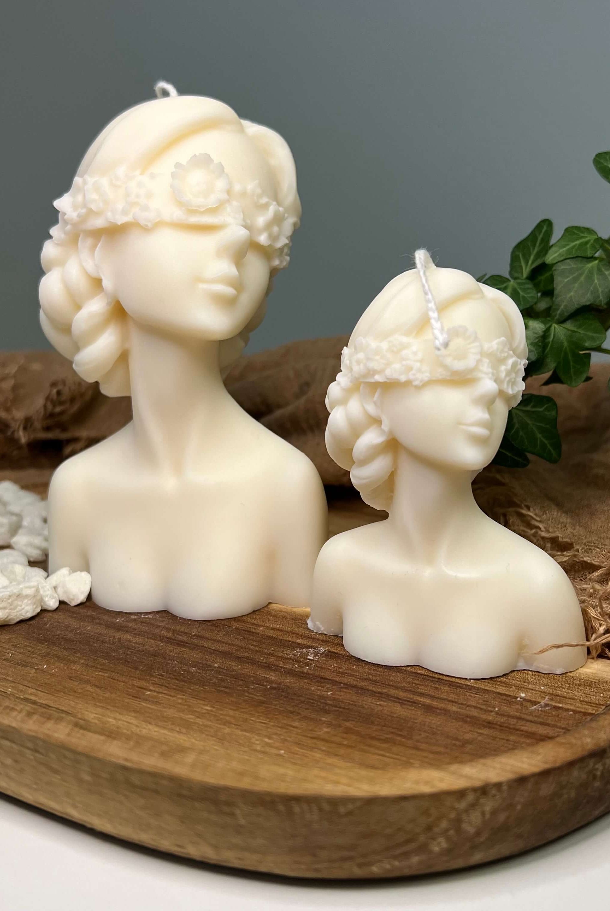 Glamourous Lady in Groß. Nachhaltige, vegane Sojawachs Kerze aus Handarbeit.