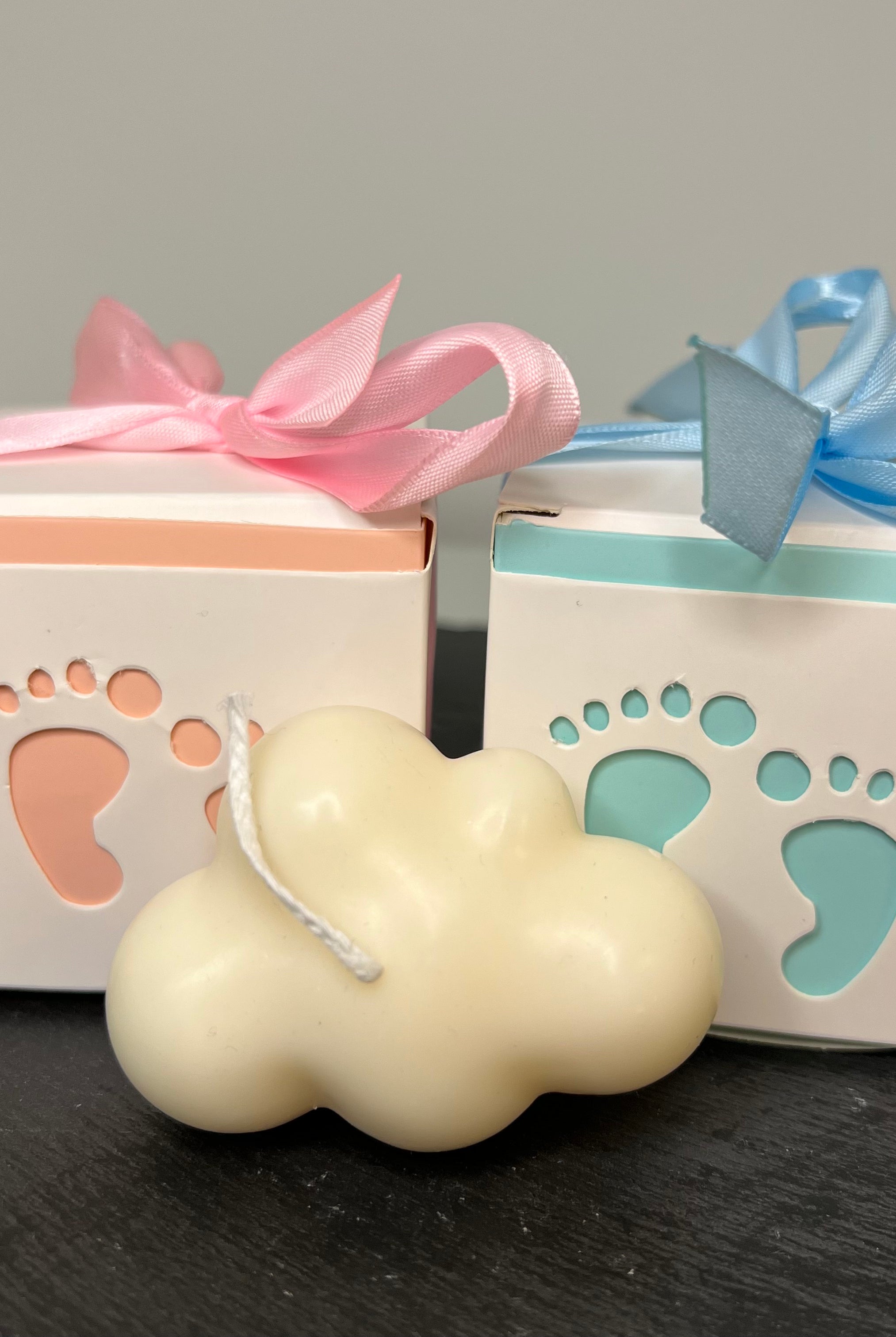 Unsere Dreamy Cloud Glow Kerze ist perfekt geeignet als Geburtstagsgeschenk. Auch als Geschenk für besondere Anlässe.