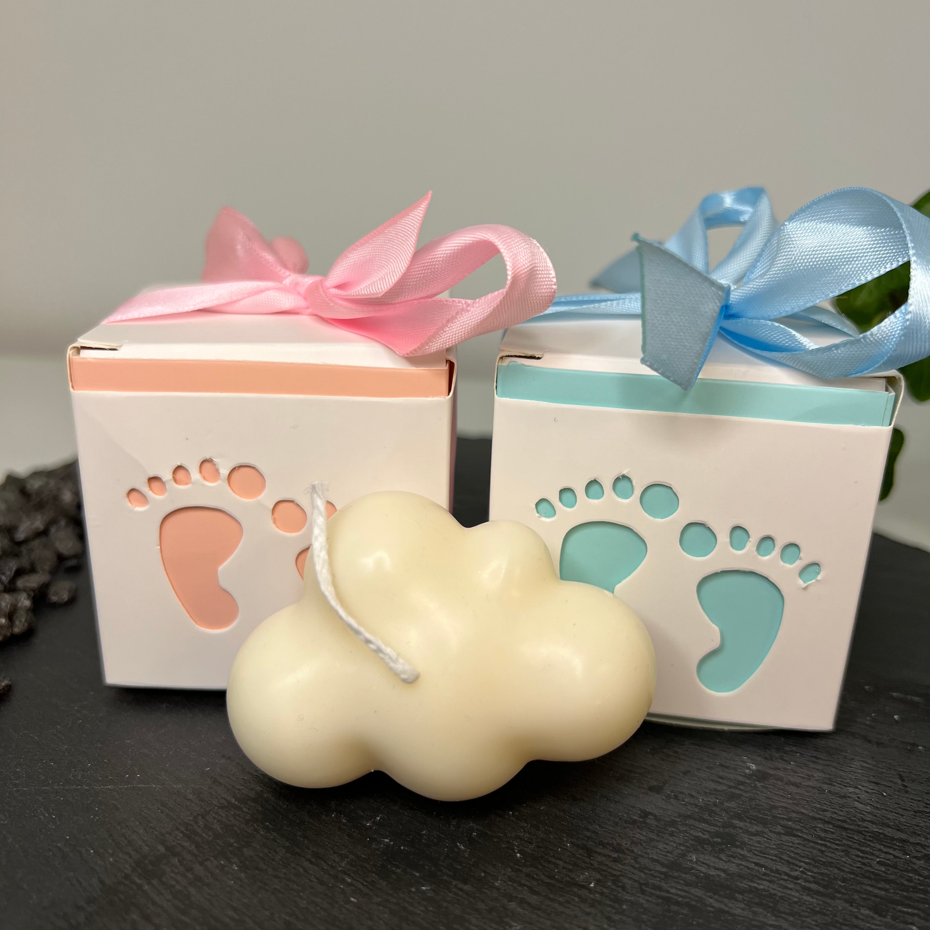 Unsere Dreamy Cloud Glow Kerze ist perfekt geeignet als Geburtstagsgeschenk. Auch als Geschenk für besondere Anlässe.