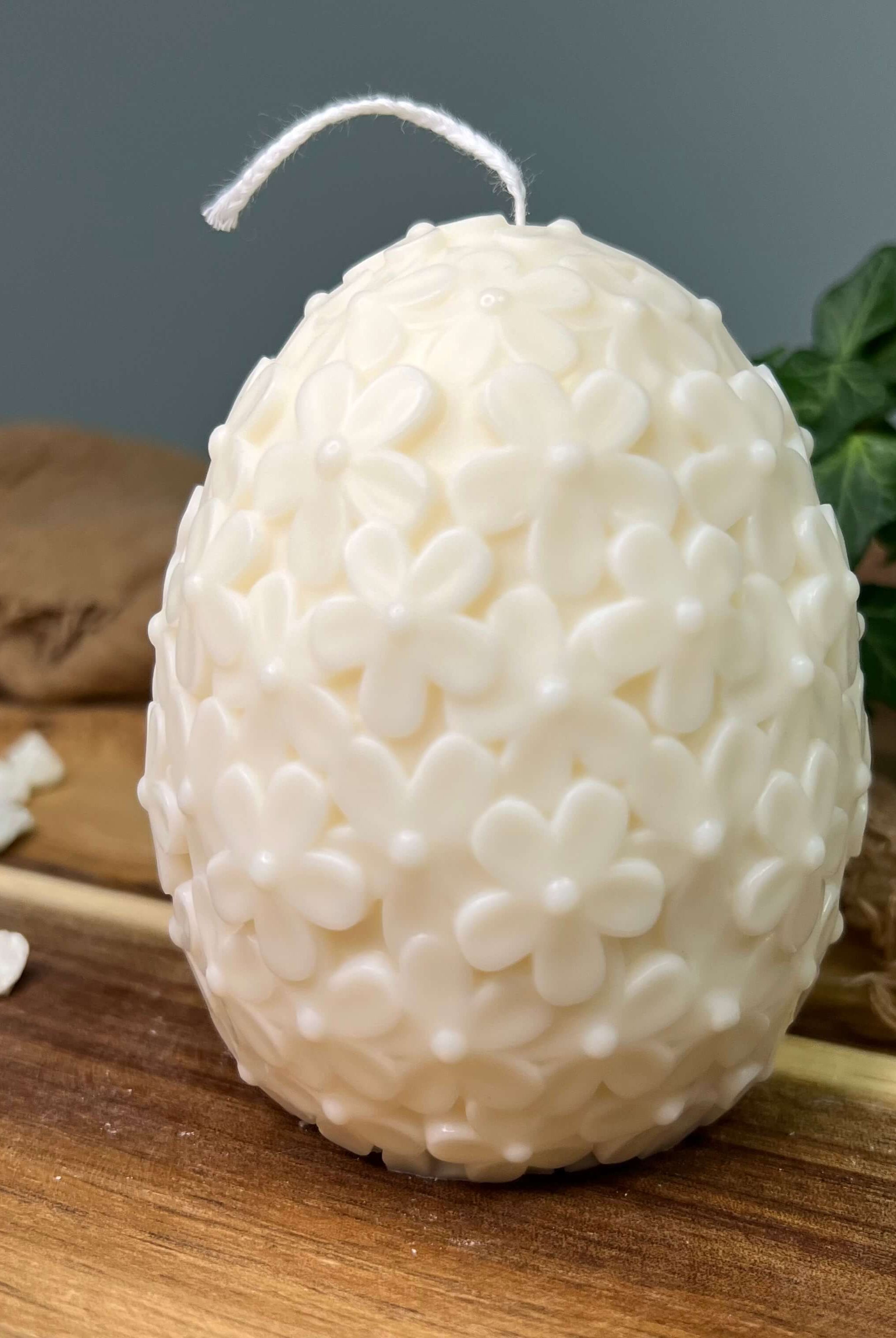 Die Floral Easter Egg Brilliance Kerze ist das perfekte Ostergeschenk.