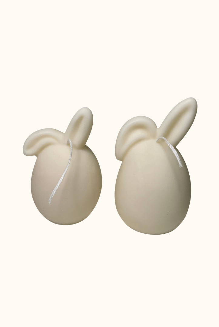 Hier sieht man unsere Hoppy Easter Egg Kerzen. Diese Osterei Hase Kerzen sind perfekt als Dekoration geeignet. Sie sind stilvoll und elegant, sowie ästhetisch. In weiß.