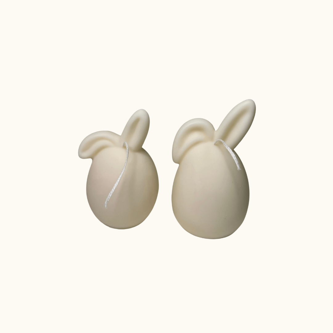 Hier sieht man unsere Hoppy Easter Egg Kerzen. Diese Osterei Hase Kerzen sind perfekt als Dekoration geeignet. Sie sind stilvoll und elegant, sowie ästhetisch. In weiß.