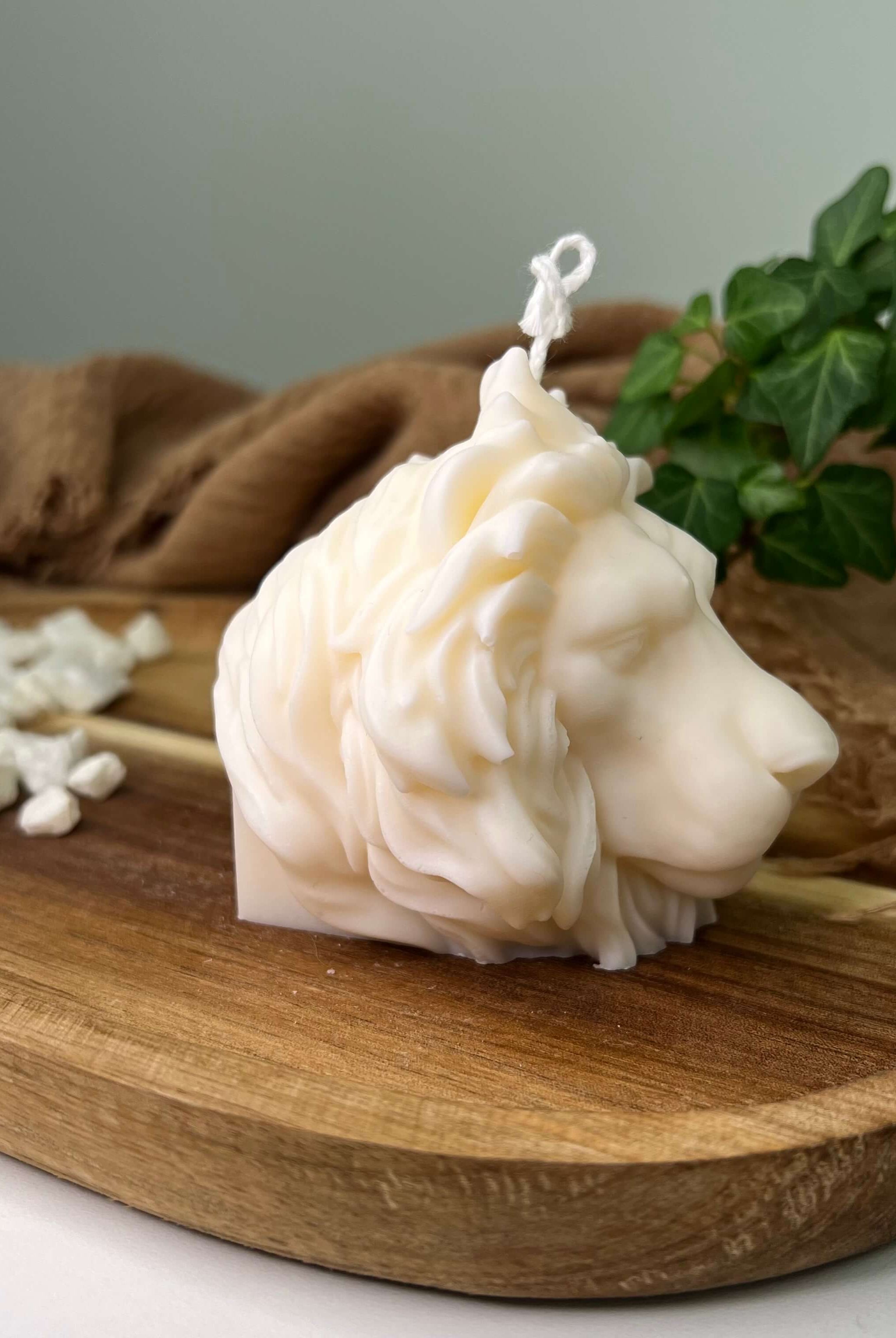 Majesty Lion Mane Kerze.