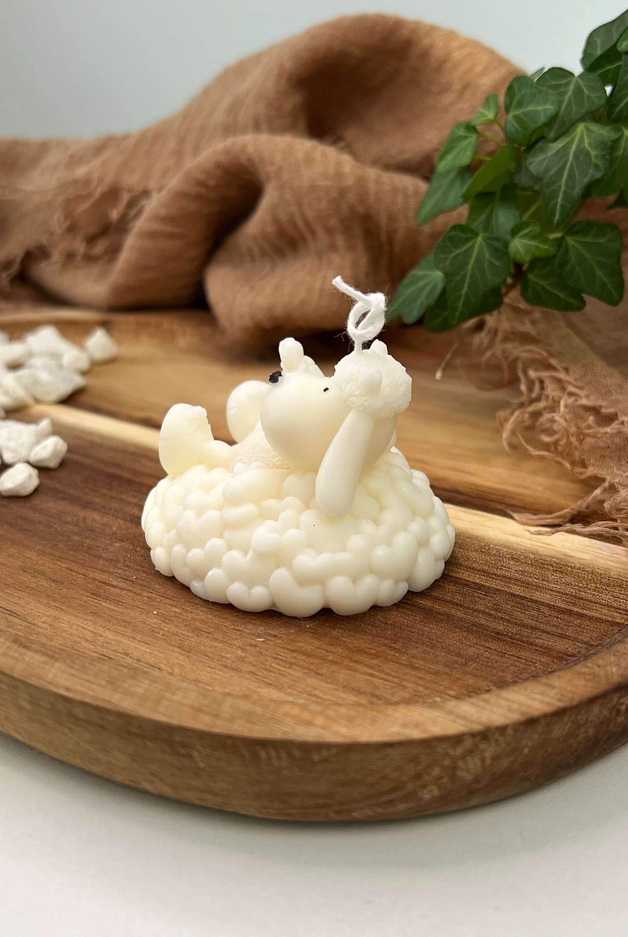 Diese Sweetheart Shepherd's Glow Kerze ist individuell.