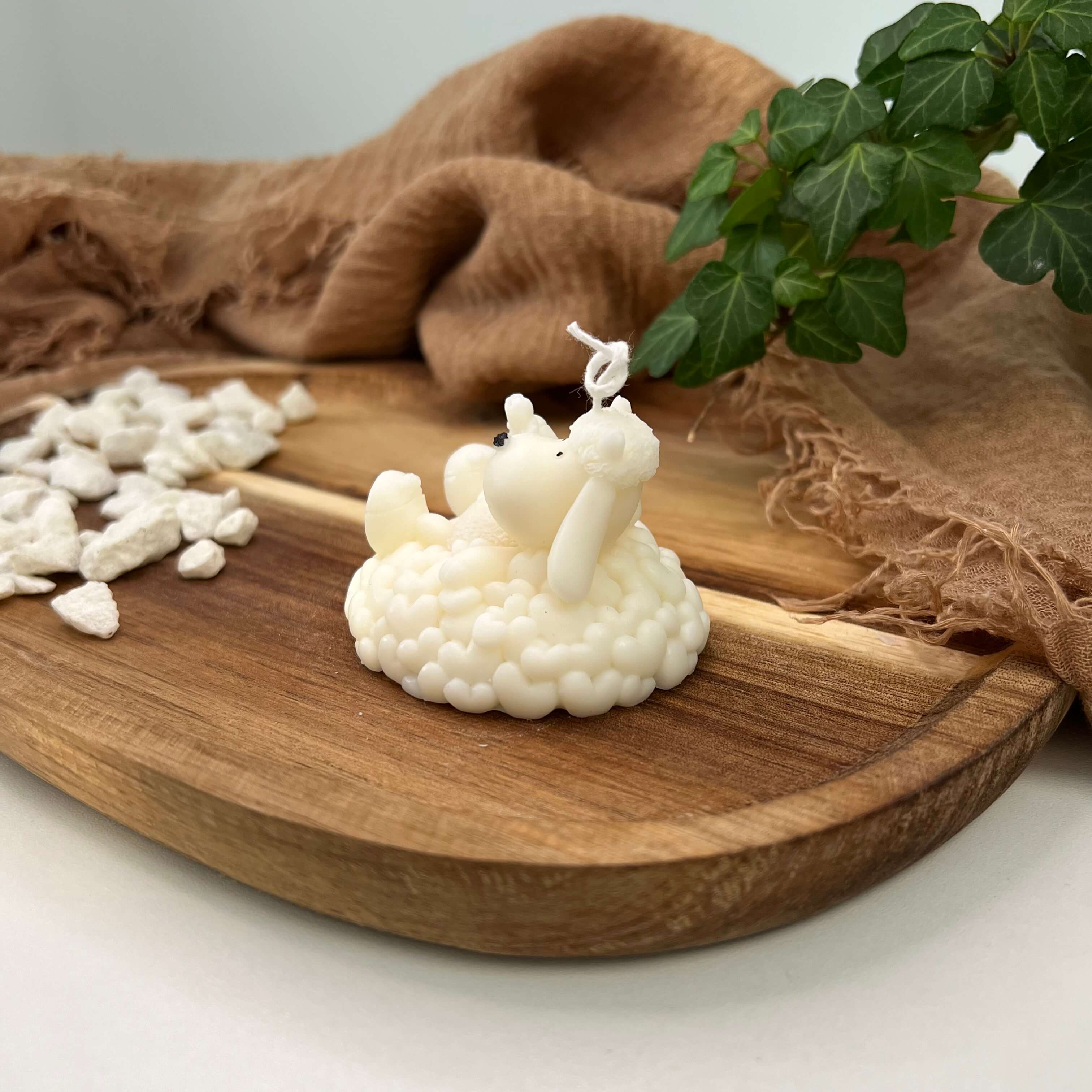 Diese Sweetheart Shepherd's Glow Kerze ist individuell.