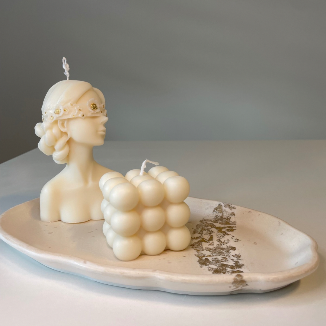 Die perfekte Geschenkidee: Handgemachte Kerzen und Jesmonite-Produkte