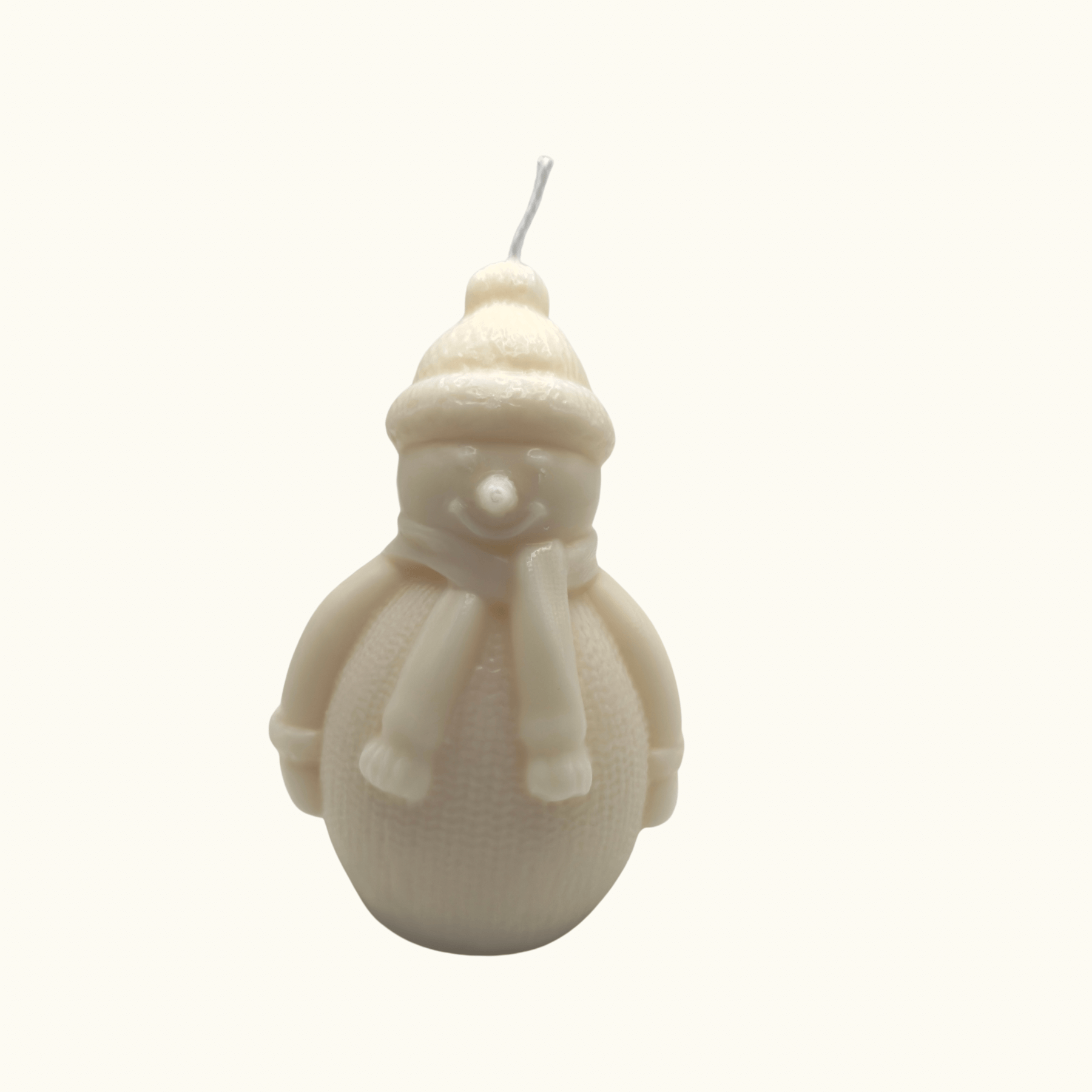 Frosty Snowman Sojawachs-Kerze, handgefertigte Schneemann-Kerze für eine festliche Winterdekoration.