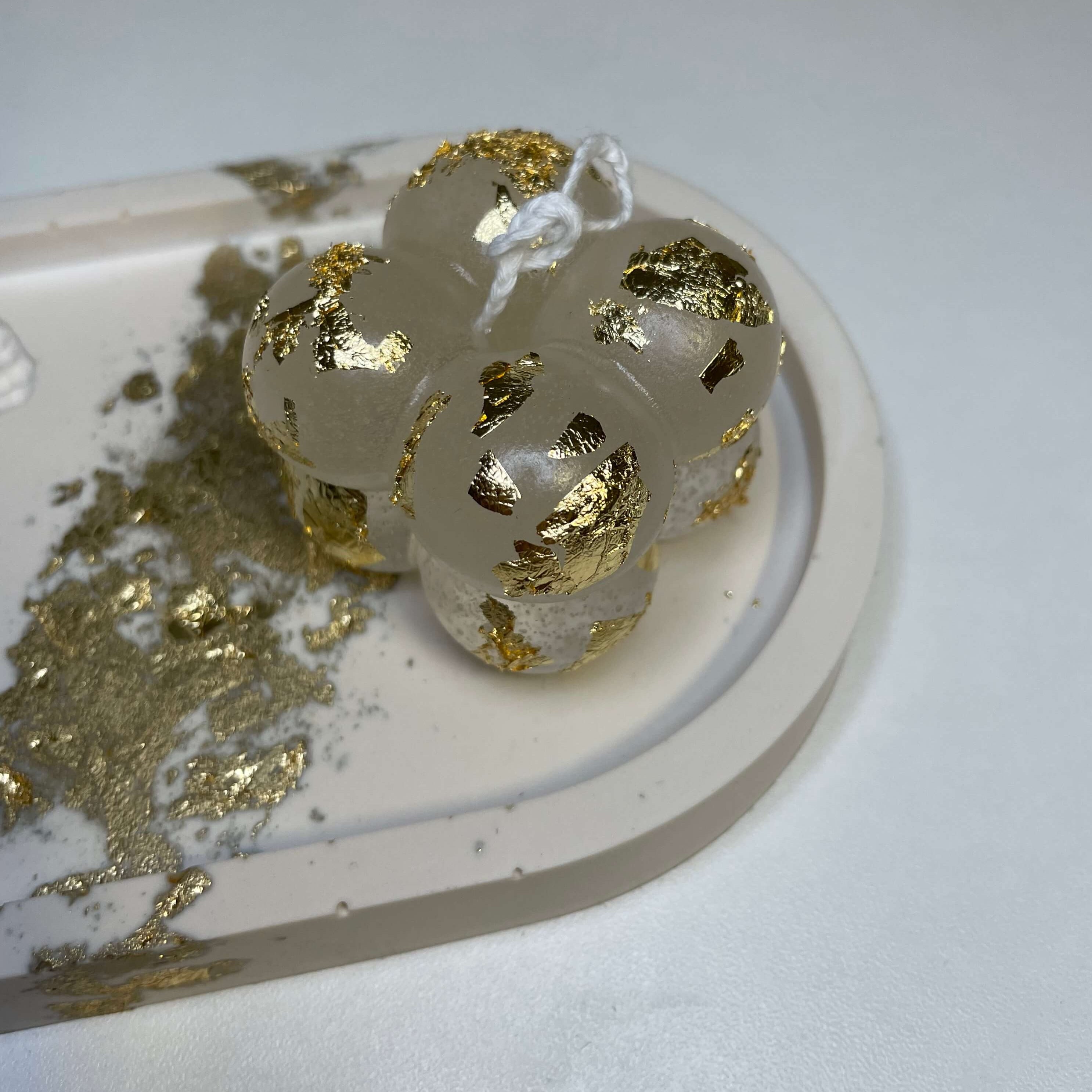 Unsere Bubble Bliss Geschenke-Set. Es ist in verschiedenen Düften erhältlich. Die Düfte haben einen angenehmen und beruhigenden Geruch. Das Set ist perfekt für entspannte und gemütliche Tage.