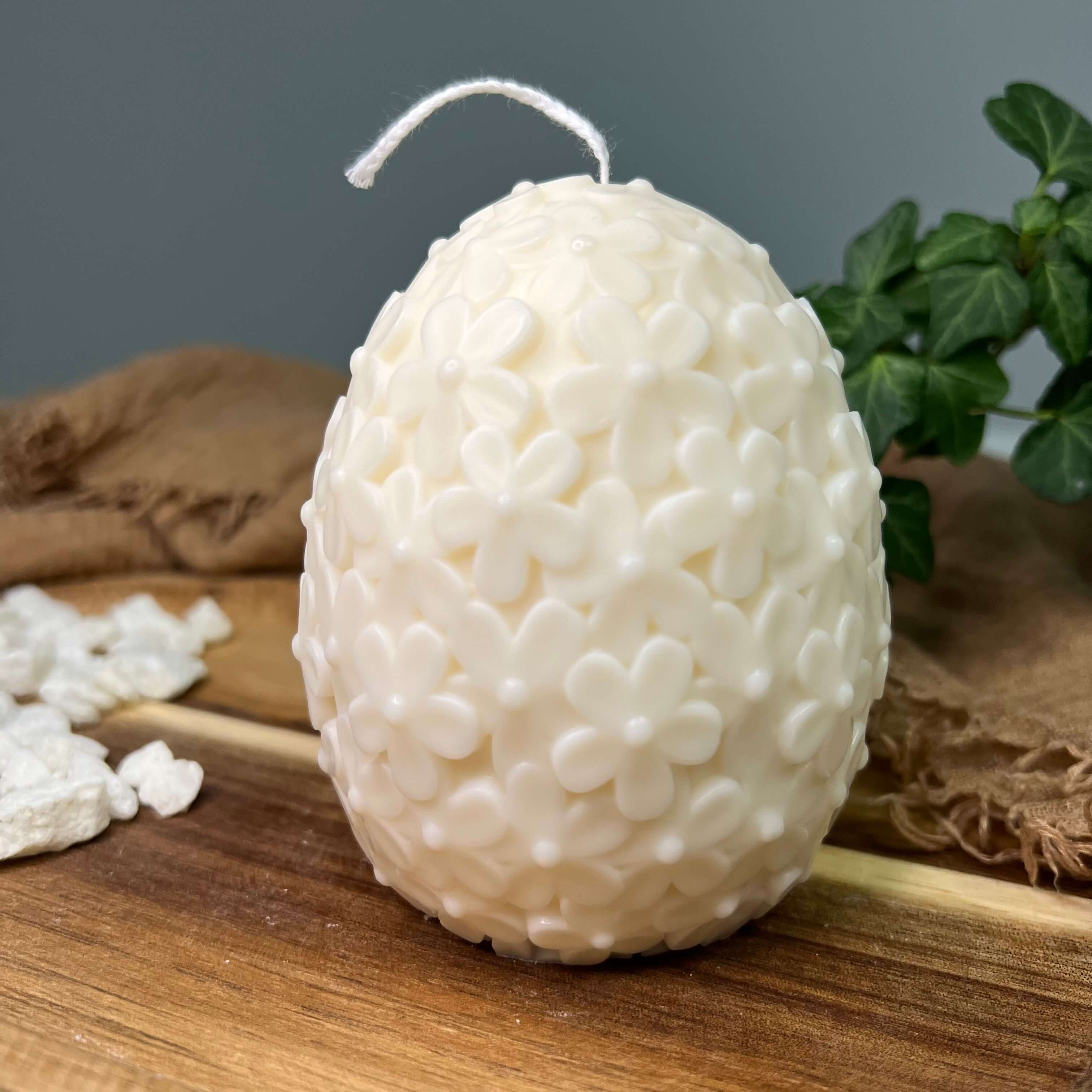 Die Floral Easter Egg Brilliance Kerze ist das perfekte Ostergeschenk.