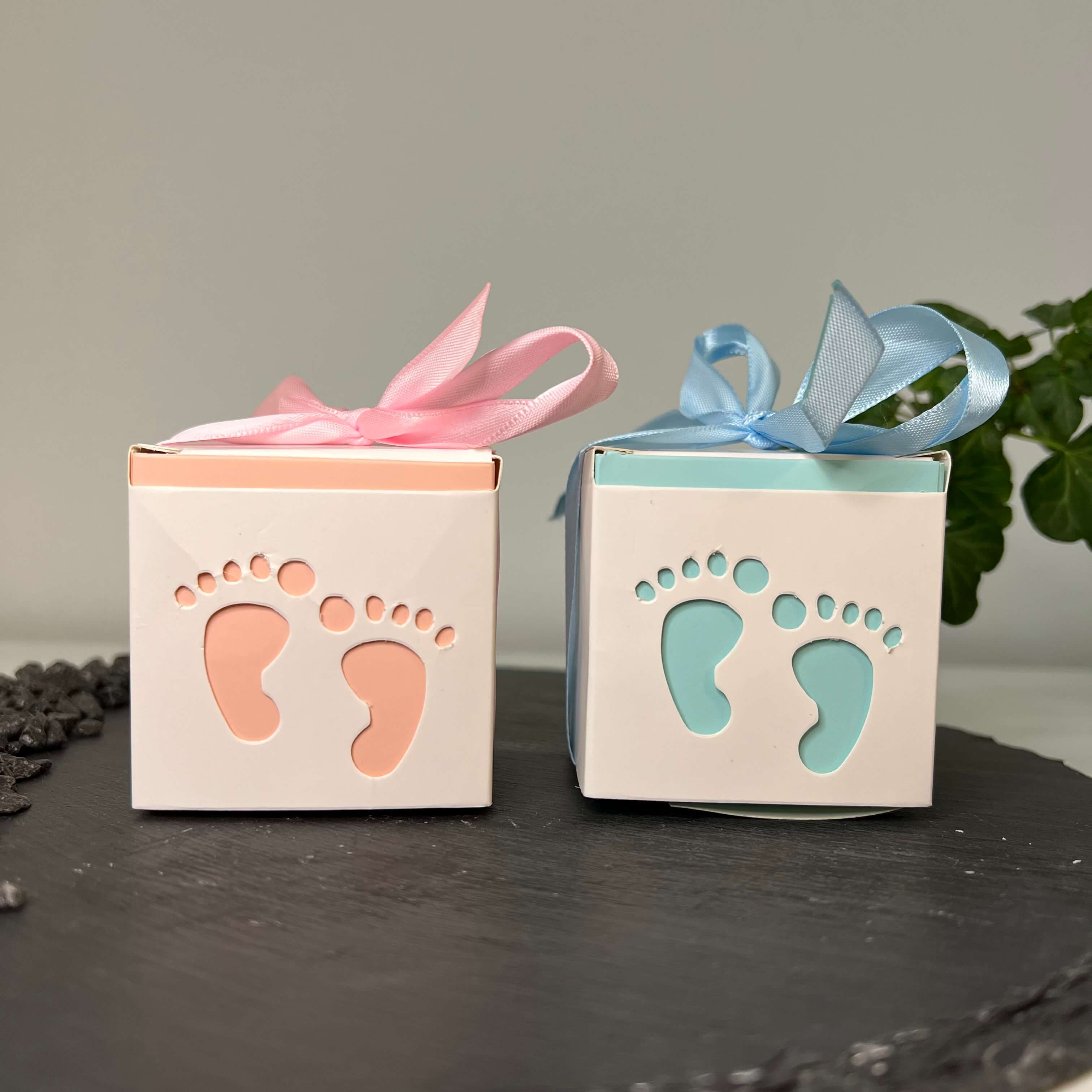 Heavenly Slumber Baby Gastgeschenk Kerze, handgemacht aus hochwertigem Sojawachs. Mit ihrem stilvollen Aussehen ist sie ideal als Weihnachtskerze und Osterkerze geeignet.