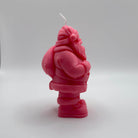 Pastellpinke Nikolaus-Kerze mit handgefertigtem Detail aus 100 % natürlichem Sojawachs. Für moderne Weihnachtsdeko.