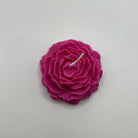 Die “Rosé Petal Elegance”-Kerze, eine nachhaltige und vegane Kreation aus reinem Sojawachs, besticht durch ihr einzigartiges Design in Form einer Rosenblüte. Ideal als beruhigendes Wohnaccessoire oder stilvolles Geschenk.