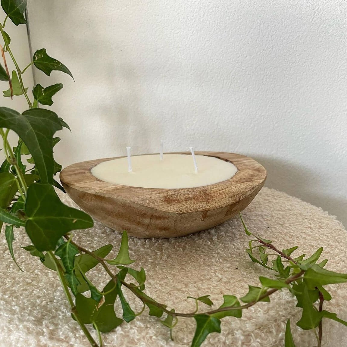 Die Woodland Serenity Glow Kerze ist perfekt als Gastgeschenk, Geburtstagsgeschenk, Ostergeschenk und Weihnachtsgeschenk geeignet. Sie ist handgefertigt aus hochwertigem Sojawachs.